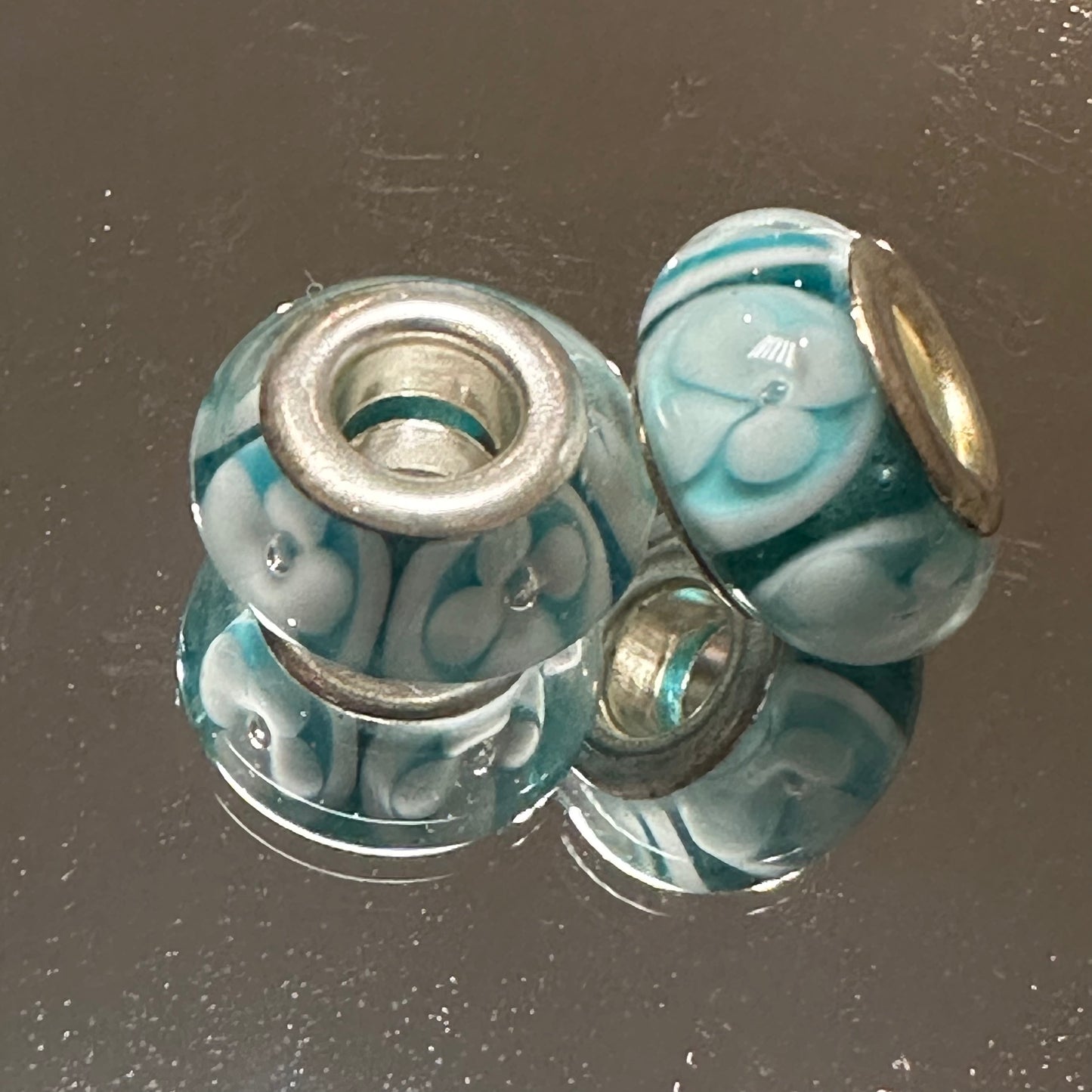 Beads - Blue Flower Pattern